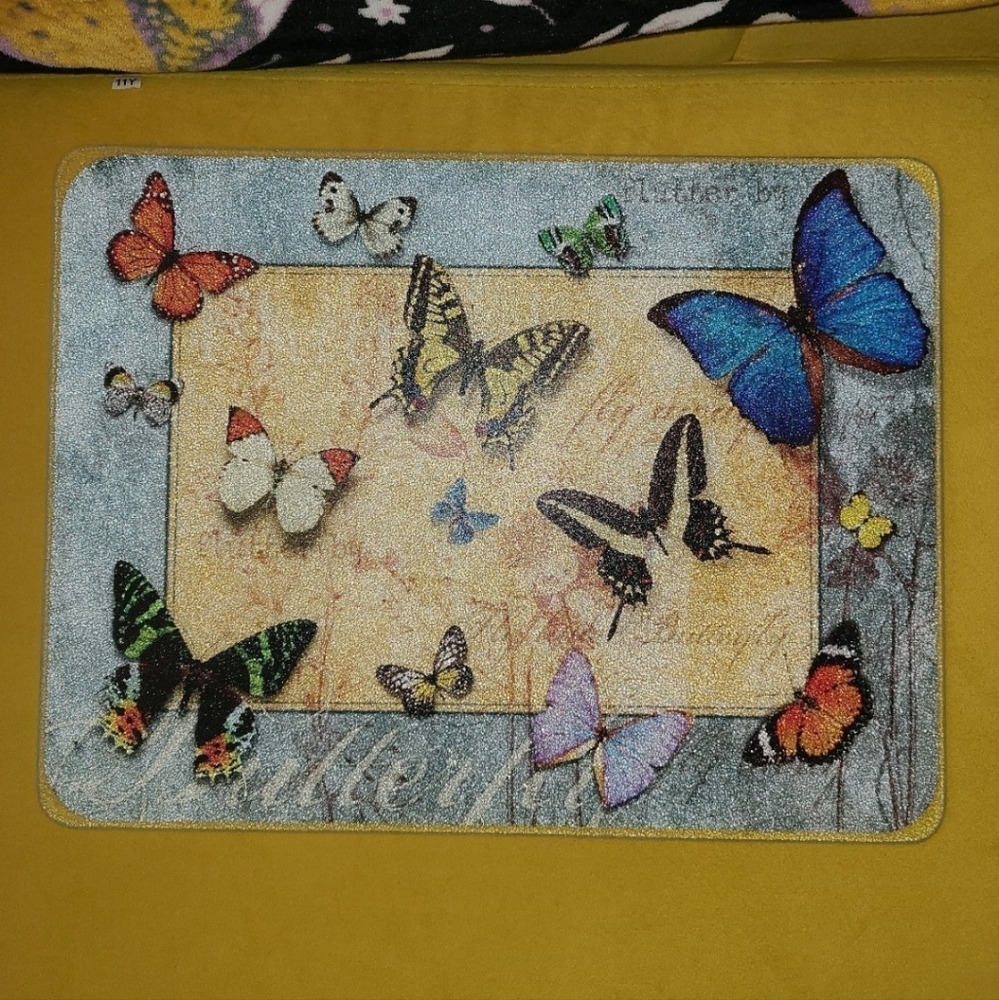 Butterfly cutting board